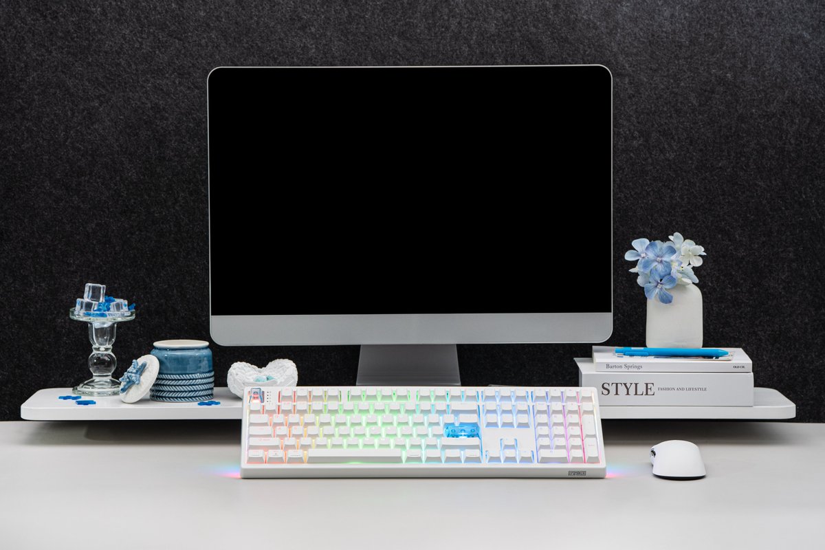 EpomakerK's tweet photo. Does HE108 only have one RGB mode?"
THINK AGAIN!
Which color combo do you prefer?
💬 Let us know in the comments!
If you want this light show on your desk, click the link in the bio for order!
https://t.co/gtejmQLfcC
#epomaker #epomakerkeyboard #epomakersale #HE108 https://t.co/anNrsiCcVO