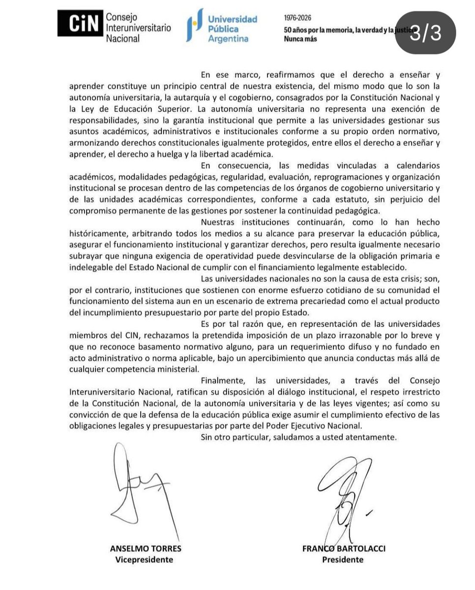 Martín Becerra tweet media