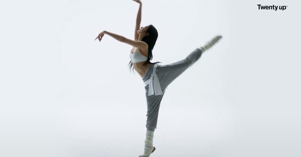 le sserafim pics tweet media