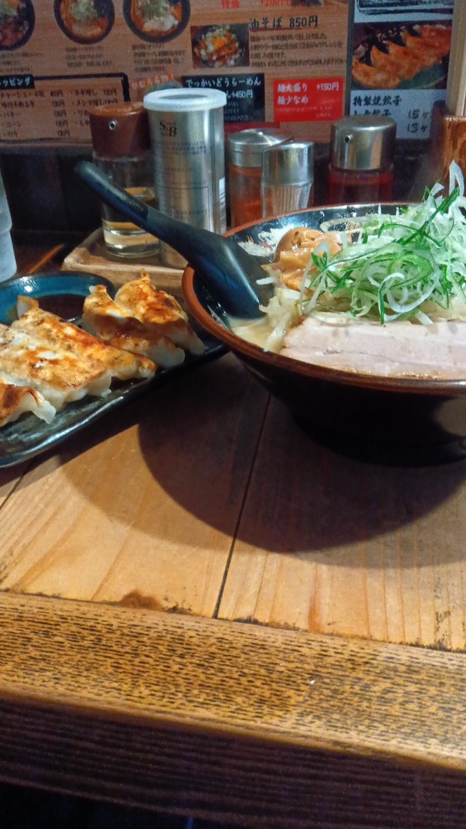 ゆうさん3 tweet media