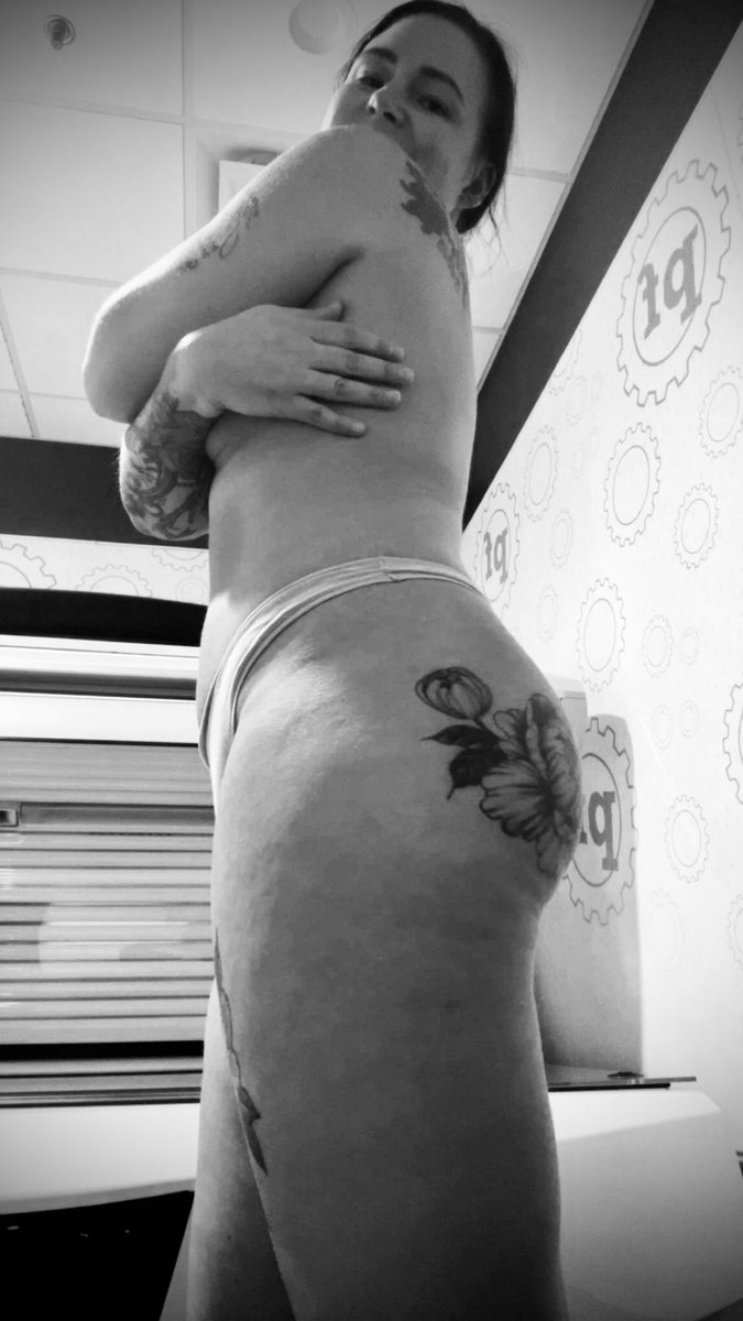 Tatted Milf X SkyDream ๐ NO PPV tweet media