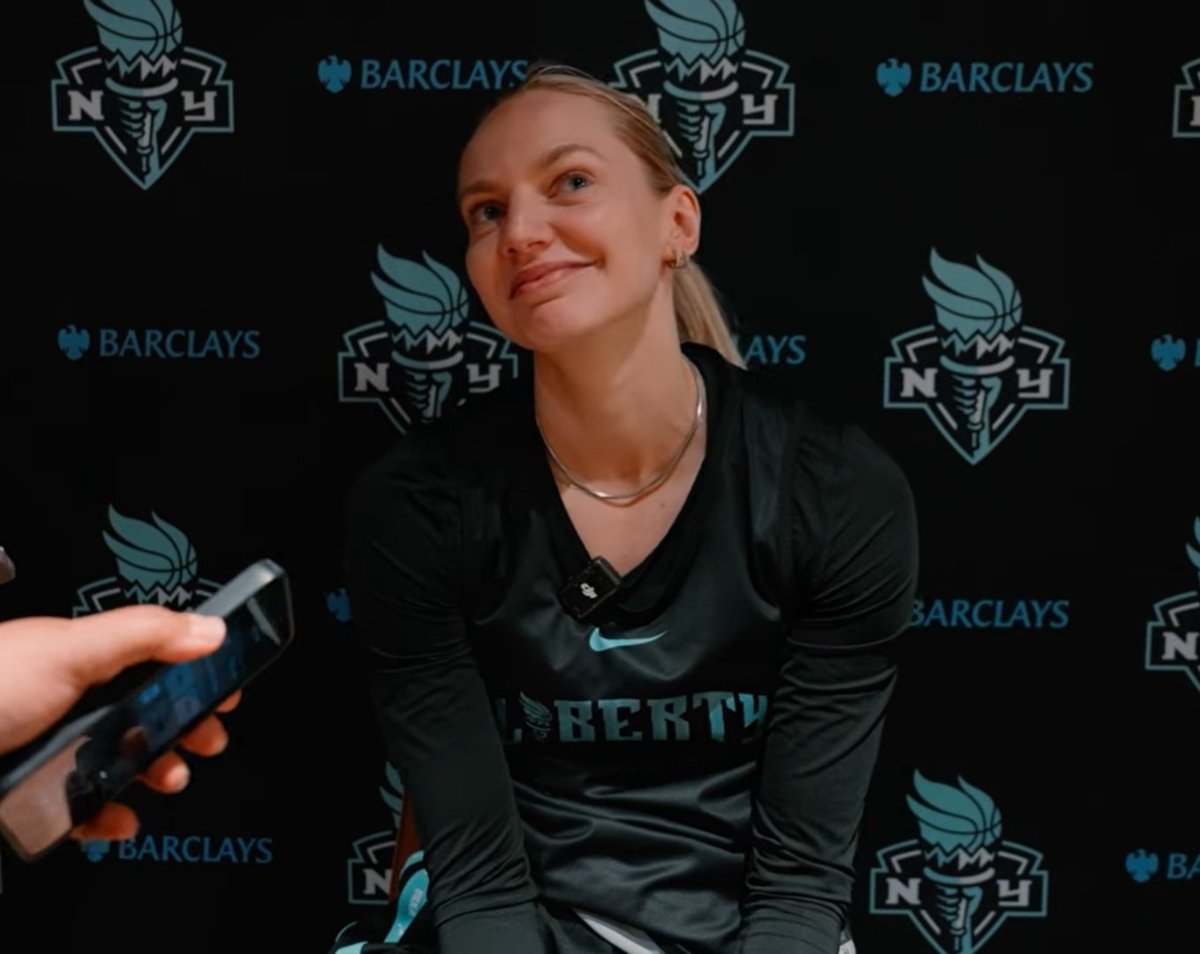 Out of context Marine Johannès 🎨🏀 tweet media