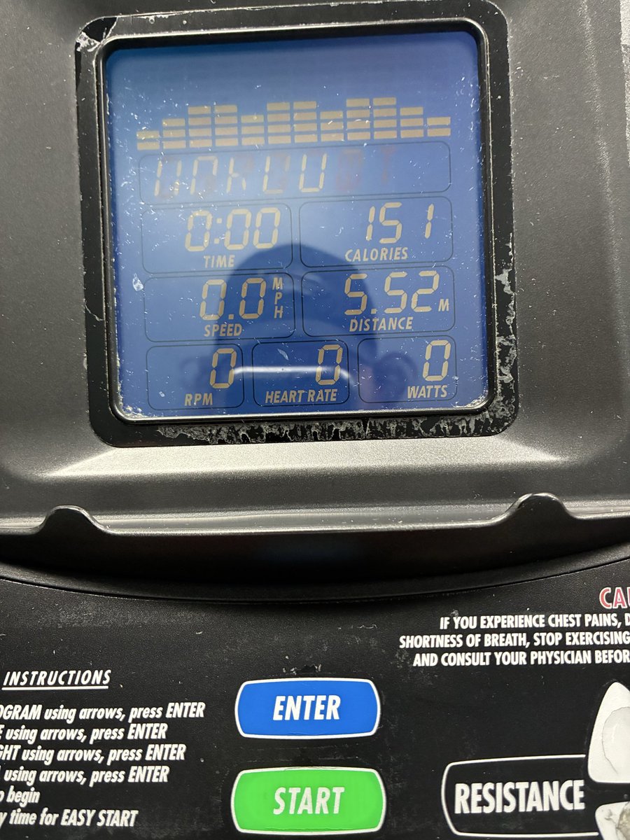 ElijahLippert's tweet image. #upperbodyworkout #coreworkout #sauna #cardio #planks #crunches