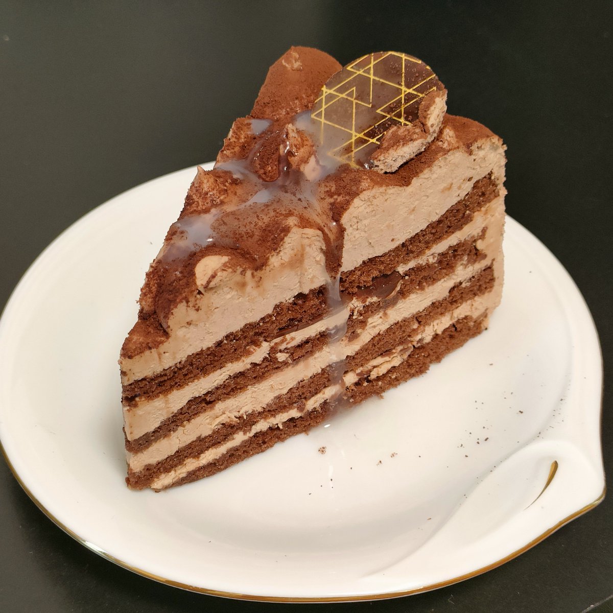 akino_towatari's tweet photo. チョコケーキによく合うね https://t.co/kmd3TVg83w