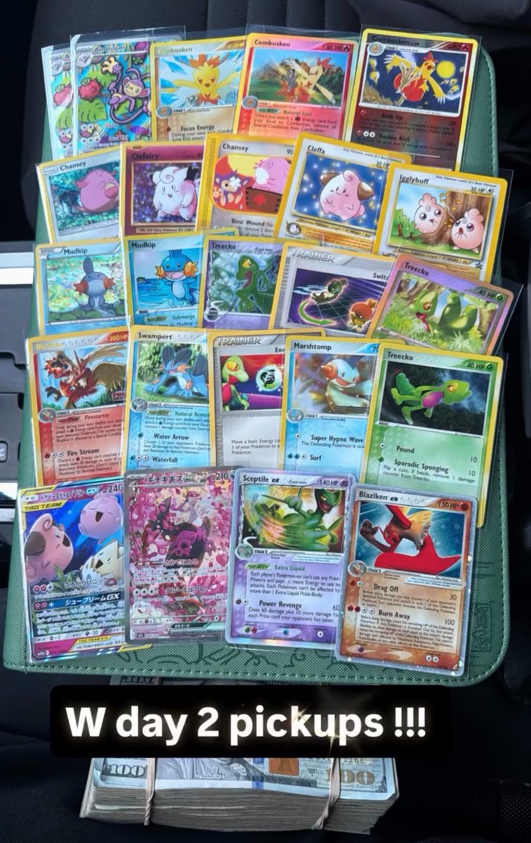gelsGT's tweet photo. Business been boomin lwk (binder only partially finished) https://t.co/GhQauMrjVd