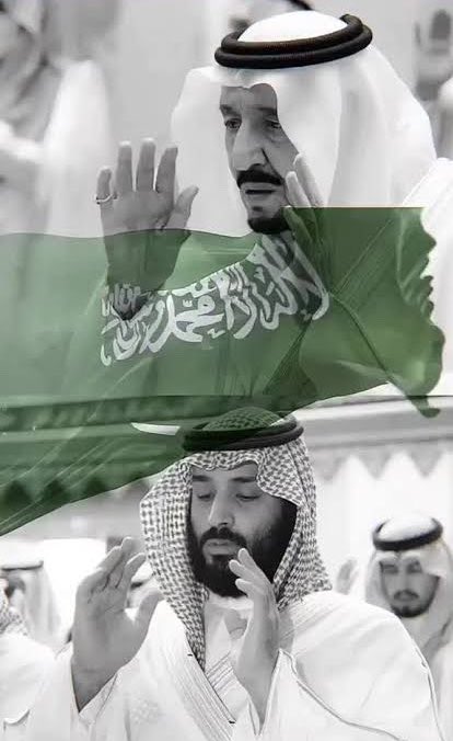 الدعاء لولاة الأمر عبادة عظيمة تُحفظ بها الأوطان وتستقيم بها الأحوال ..

قال الإمام احمد بن حنبل رحمه الله: . "لو علمت أن لي دعوة مستجابة لصرفتها لولي الأمر لأن في صلاحه صلاح الرعية"

اللهم احفظ خادم الحرمين الشريفين #الملك_سلمان، ووفّق ولي عهده الأمير #محمد_بن_سلمان، واجعلهم
