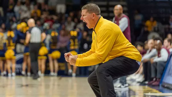 TylerJayAmos's tweet photo. Ryan Miller year 1

- 20 wins
- most entertaining brand of offensive basketball since the bounce bros
- great recruiting 
- energy where it's supposed to be

Ryan Miller year 2

- improving on all the positives 
- fixing the defense 
- and yes holy shit year 2 Roman Domon https://t.co/WHvdRAdqQa