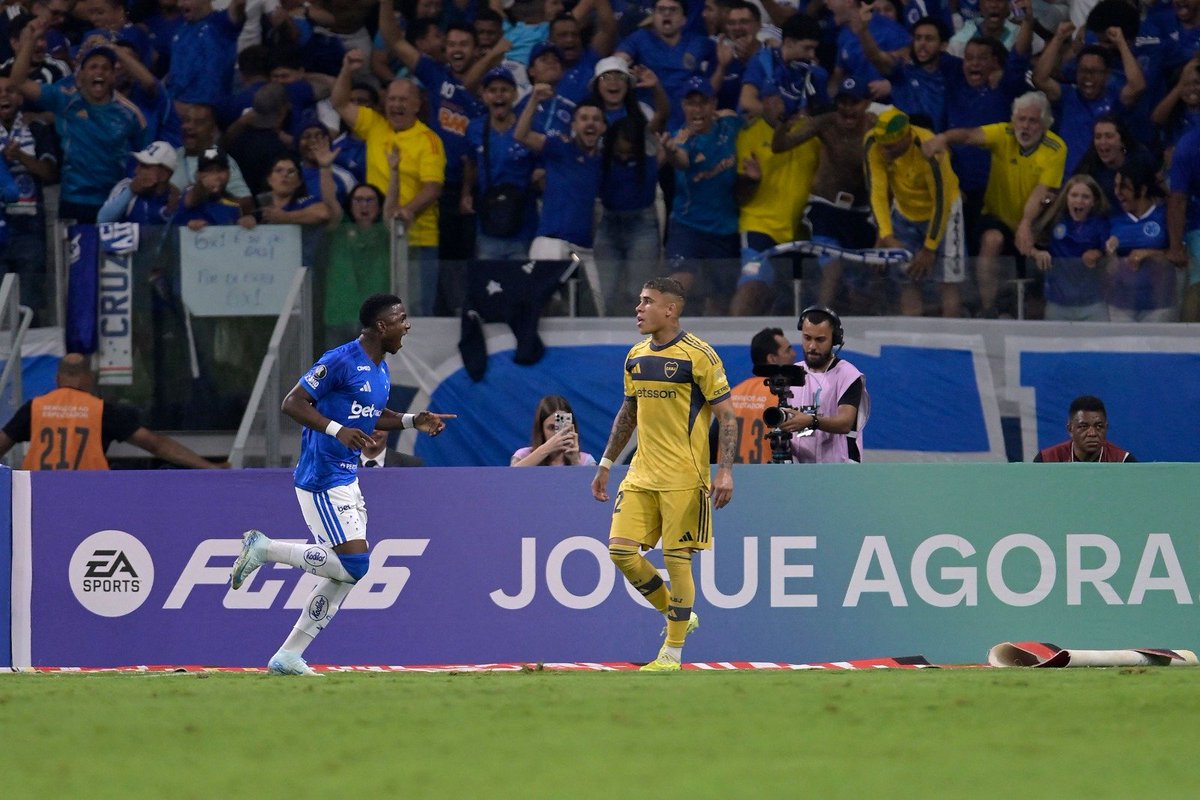 Noite de Copa tweet media