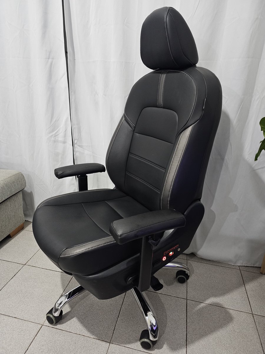 cyrax01_'s tweet photo. @TTendenciaX Yo tengo está de un Nissan Sentra hace como un año con regulación lumbar eléctrico y calefacción por menos de 900usd https://t.co/1RuRl2KBYr