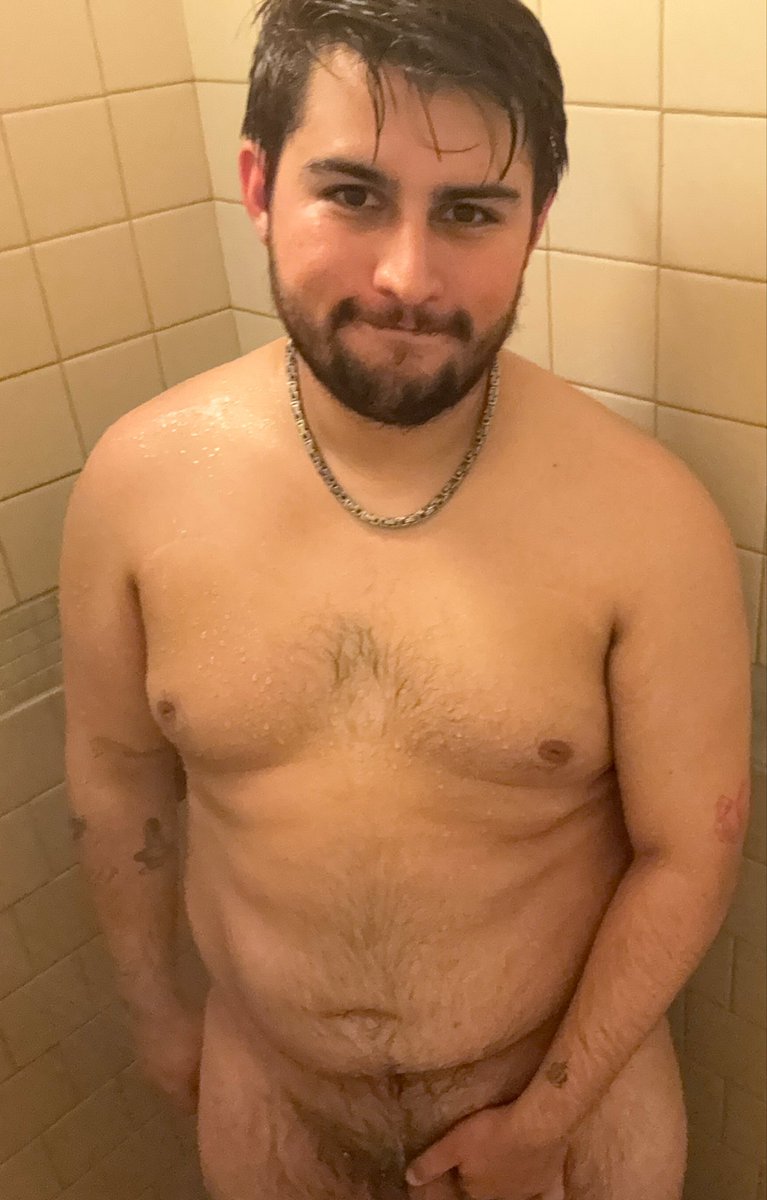 HappyBottom tweet media