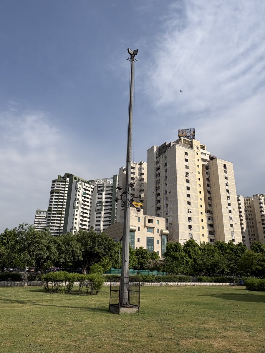 ⁦<a href="/noida_authority/">NOIDA Authority</a>⁩ ⁦<a href="/CMOfficeUP/">CM Office, GoUP</a>⁩ ⁦<a href="/myogiadityanath/">Yogi Adityanath</a>⁩ UP CM! Please look at work culture of noida authority, this high mast light in sector 108 park hanging on pole for last 6 months. I believe like that india will definitely become viksit bharat in 2047.