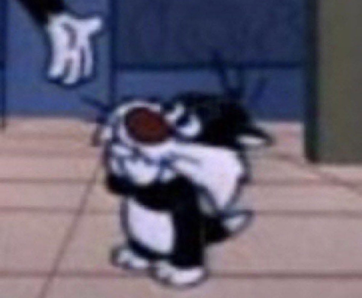 El Guarromántico tweet media