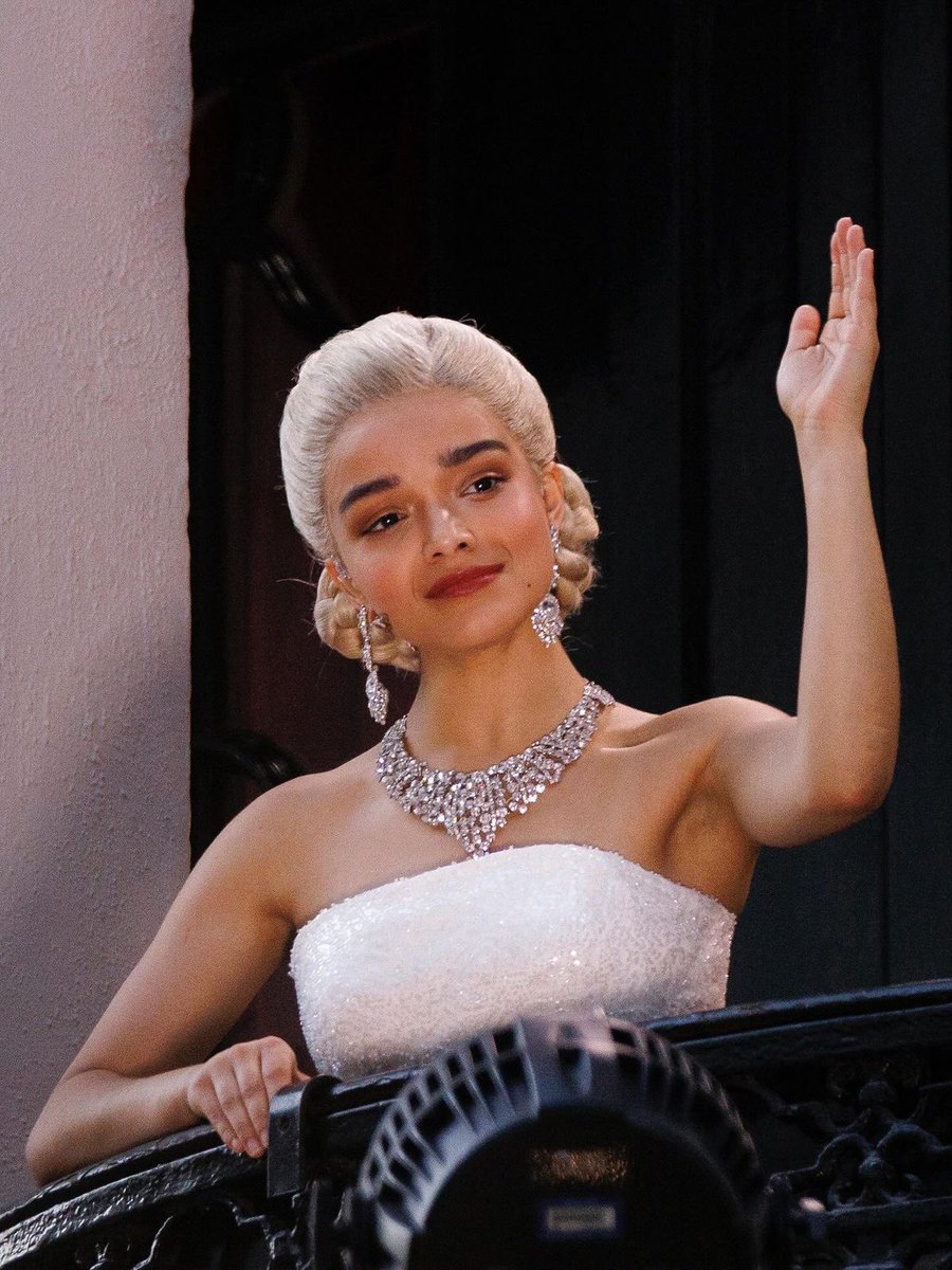 EVITA SUMMER 2.0 EVERYONE STAND UP