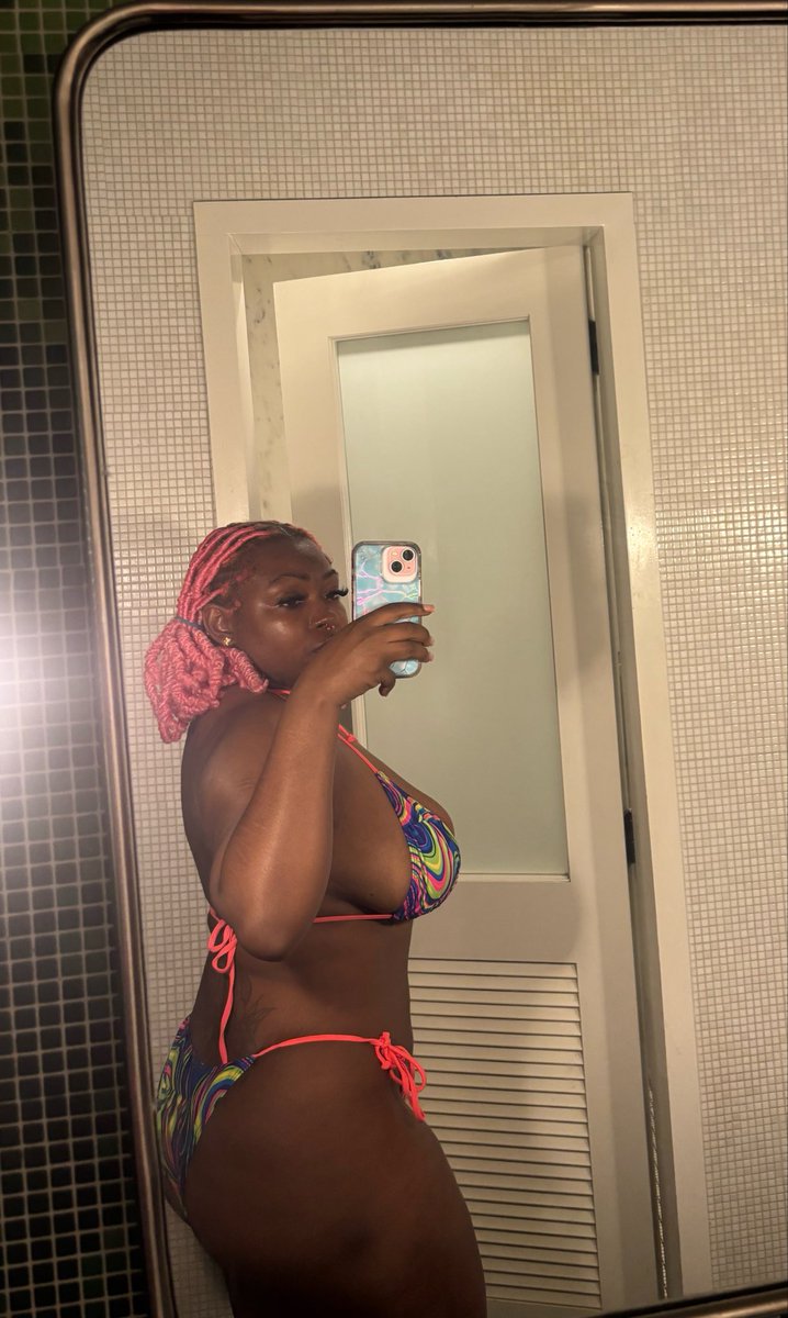 Madame Backwood tweet media