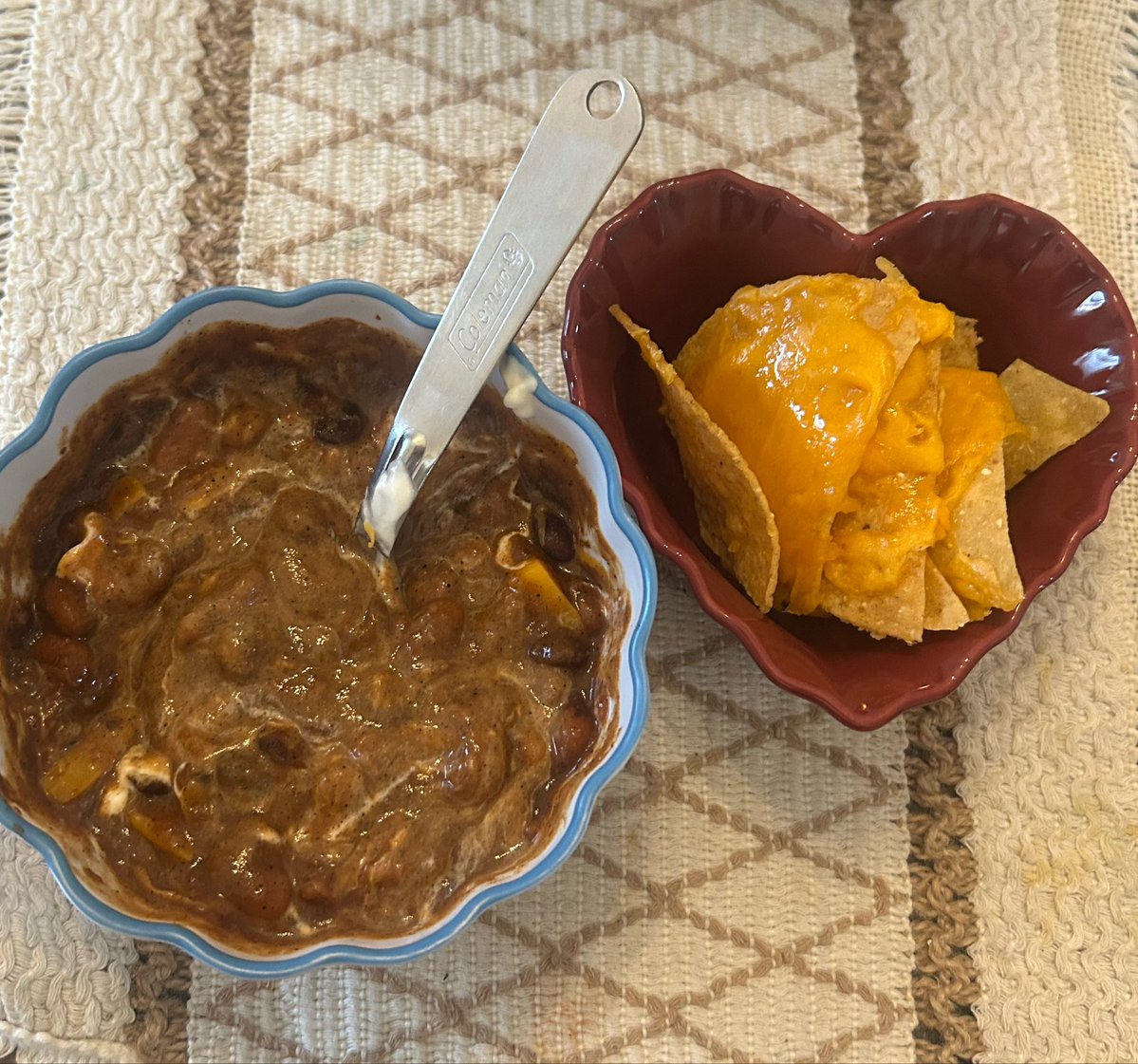 corpsecody's tweet image. food today + 23 g fiber
didn't finish all of dinner i started to feel guilty #lol that's what i left