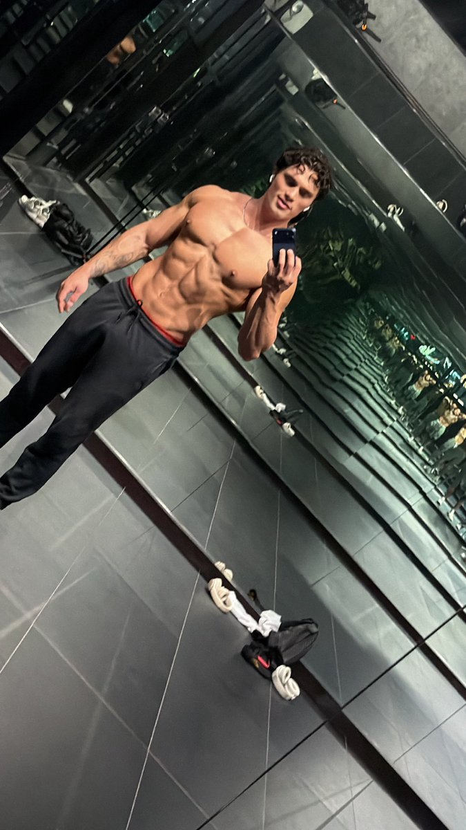 Landon Thompson tweet media