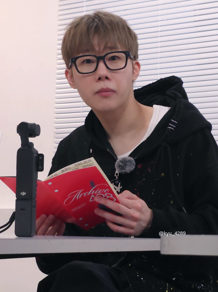 규라보니 tweet media