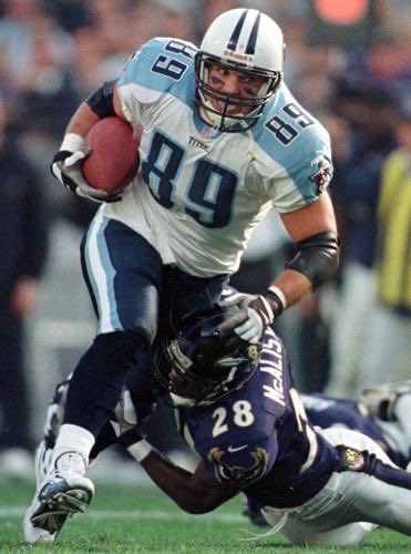 Whadddyaneed's tweet photo. @FBGreatMoments Frank Wycheck https://t.co/m02YsYq5dy