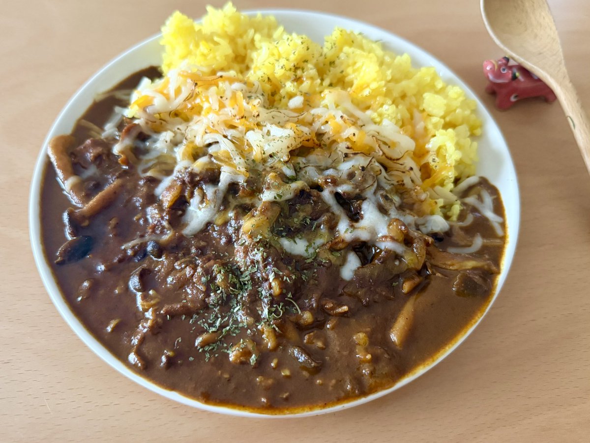 ポークカレーできたわよ〜