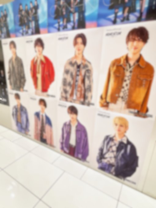 TOWER_Suzuka's tweet image. 【#timelesz】

新体制2作目となるアルバム
「＃MOMENTUM」
本日発売っ！✨

\\タワスズは爆ビジュの8人ソロポスターも掲出中！💕//

🎁3形態同時購入特典＆形態別特典も◎🎁

詳細はこちら！↓
tower.jp/article/featur…

#secondz の皆様ご来店お待ちしております🙌
#timelesz_MOMENTUM