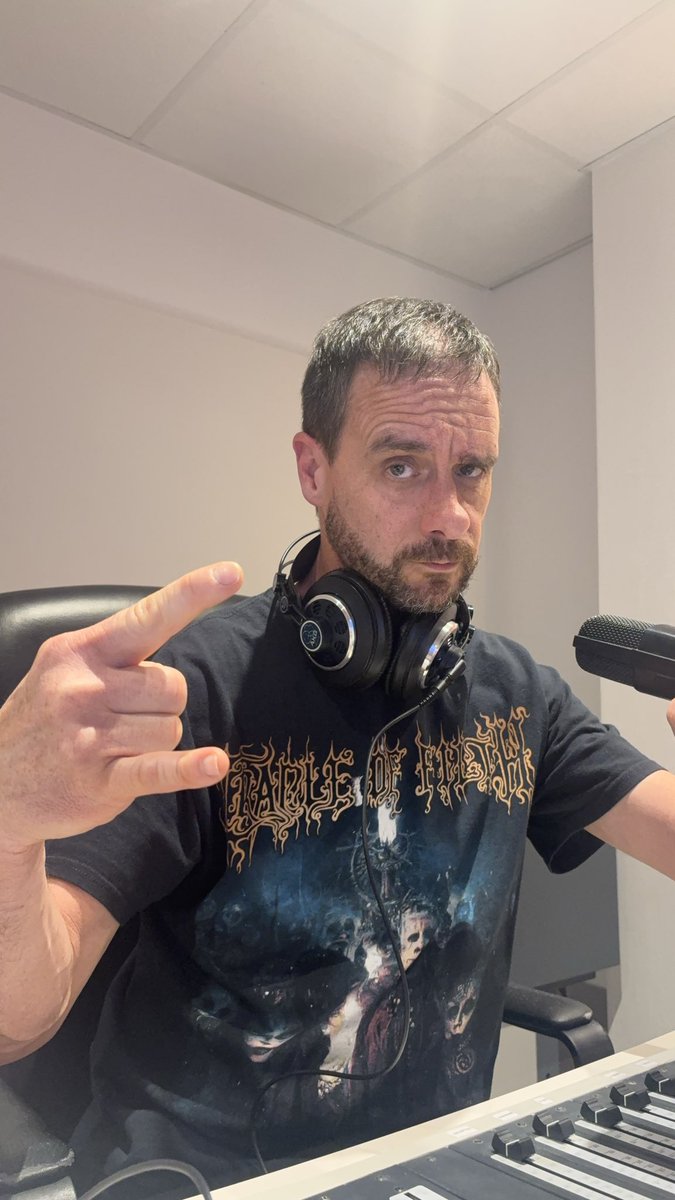 Lo_balades's tweet photo. Aquesta setmana com cada dimecres a les 22:00h torna @lobalades de @RadioTarrega carregat de novetats on gaudirem de lo mou de #Enquina #Telaraña @BOIKOTBAND #Ramonets #Adgar @WarCryOficial  @Saratoga_ #Beheaded_Lamb i @okkultist_band .
També recordarem als #Kop https://t.co/zGrrl0fOVe