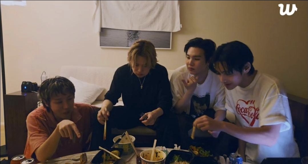 ؘluc, ⦿ ☰ ☲ | VAI VER O BTS 28/10. tweet media