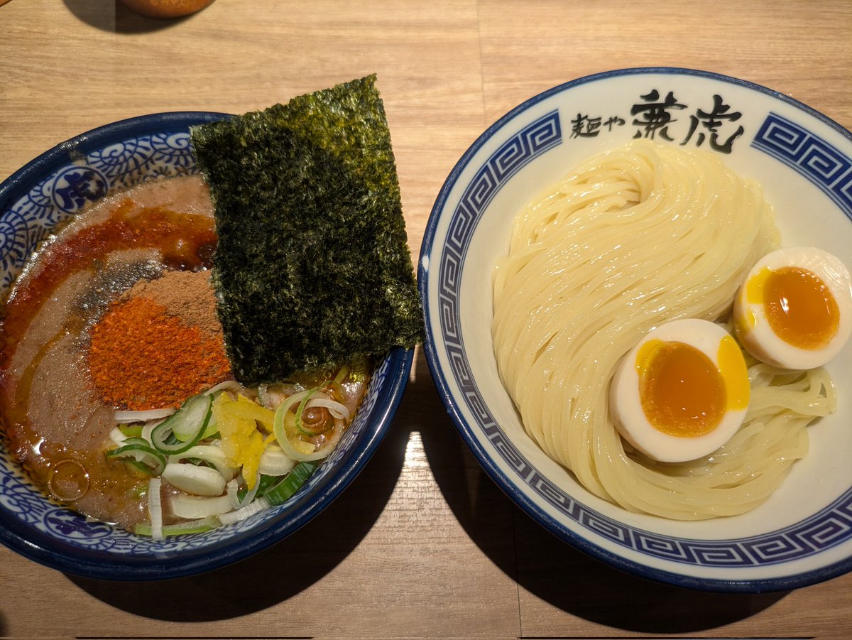しーるはがしさん tweet media