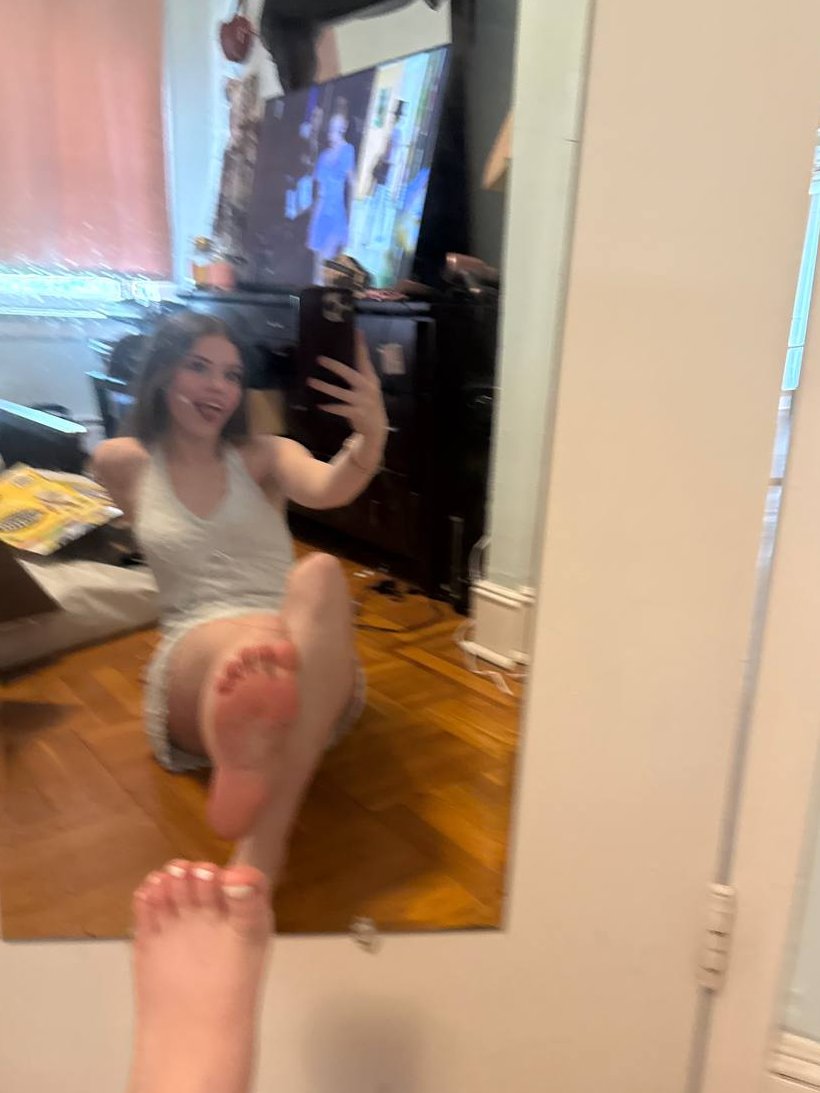 sophie tweet media