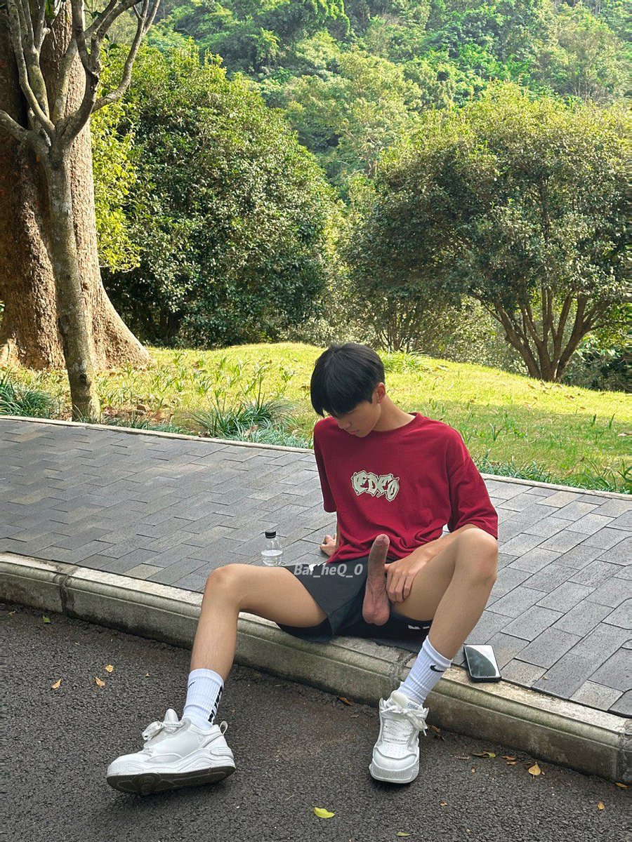 白贺千 tweet media
