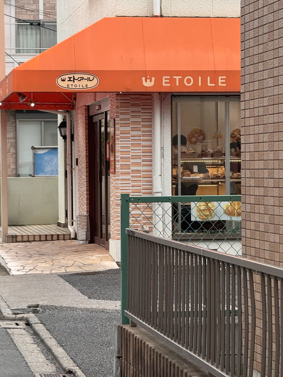 🅜🅔🅐🅣🅑🅞🅨 tweet media