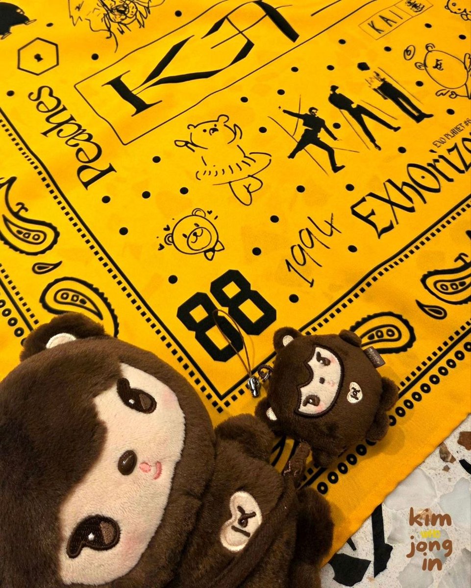 kimwhojongin's tweet photo. 𝐒𝐭𝐚𝐧𝐝 𝐢𝐧 𝐋𝐈𝐆𝐇𝐓. 𝙈𝙤𝙫𝙚 𝙞𝙣 𝙎𝙃𝘼𝘿𝙊𝙒
Carry KAI with you—always💛

Here's a preview of our 𝗞𝗔𝗜 𝗕𝗮𝗻𝗱𝗮𝗻𝗮, your ultimate concert essential designed to elevate your EXhOrizon in Manila look. 
Give your dress code a pop of yellow, wear it loud, and style it your GOM way. 
Represent KAI with confidence✨👑🐻

𝗢𝗿𝗱𝗲𝗿 𝗳𝗼𝗿𝗺: https://t.co/FZ0WnMf8zG
𝗢𝗿𝗱𝗲𝗿 𝗣𝗲𝗿𝗶𝗼𝗱: April 20, 2026 to May 15, 2026

Don’t miss out—secure yours now! 
✦ Limited stocks only 
✦ No restock 

Disclaimer: 𝘈𝘭𝘭 𝘪𝘵𝘦𝘮𝘴 𝘢𝘳𝘦 𝘶𝘯𝘰𝘧𝘧𝘪𝘤𝘪𝘢𝘭 𝘮𝘦𝘳𝘤𝘩𝘢𝘯𝘥𝘪𝘴𝘦 𝘪𝘯𝘴𝘱𝘪𝘳𝘦𝘥 𝘣𝘺 𝘌𝘟𝘖 𝘒𝘈𝘐 𝘢𝘯𝘥 𝘢𝘳𝘦 𝘯𝘰𝘵 𝘢𝘧𝘧𝘪𝘭𝘪𝘢𝘵𝘦𝘥 𝘸𝘪𝘵𝘩 𝘚𝘔 𝘌𝘯𝘵𝘦𝘳𝘵𝘢𝘪𝘯𝘮𝘦𝘯𝘵.  

All proceeds will directly support ZKDLPH fan projects, helping us continue creating meaningful and unforgettable experiences for EXO KAI and the fandom. 

ALWAYS ALL FOR KAI 💛
#EXhOrizonInMANILA
#EXOKAI_IN_MANILA
#KAI #카이 #EXO #엑소
#EXOKAI_Betw88nLIGHTandSHADOW