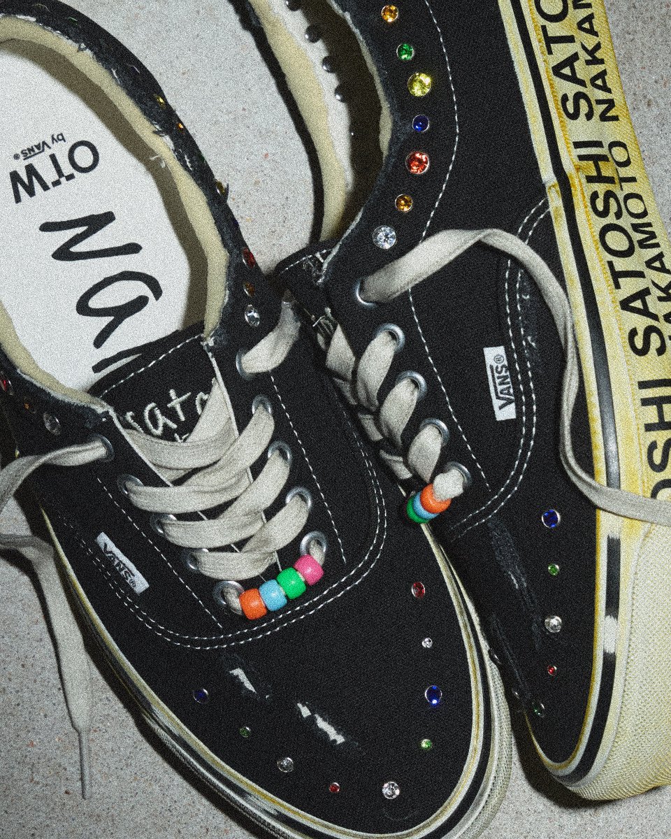 hbx's tweet photo. Satoshi Nakamoto x OTW by VANS Era 95 "Lucky Charms" raffle is open.

Enter here:  https://t.co/4eYiNLsWS7 https://t.co/iOFYrWxiFR