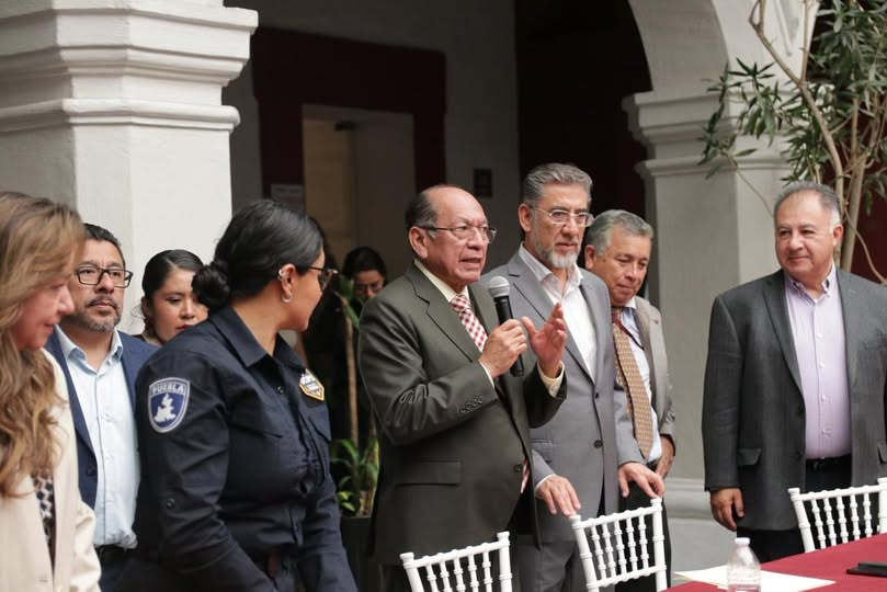 VisionUPP's tweet image. #VISION en #Cuautlancingo
Gobierno de Cuautlancingo fortalece vialidades con obra comunitaria
- “Cuando el pueblo pide obras básicas, nuestra obligación es responder con resultados.” Omar Muñoz
Mas en VISION: periodicovision.com.mx/.../gobierno-d…