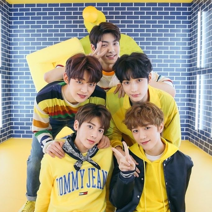 L0VELYBEOMIE's tweet photo. CRYING 🥹 our boys grew up so well https://t.co/kHAQyrashN