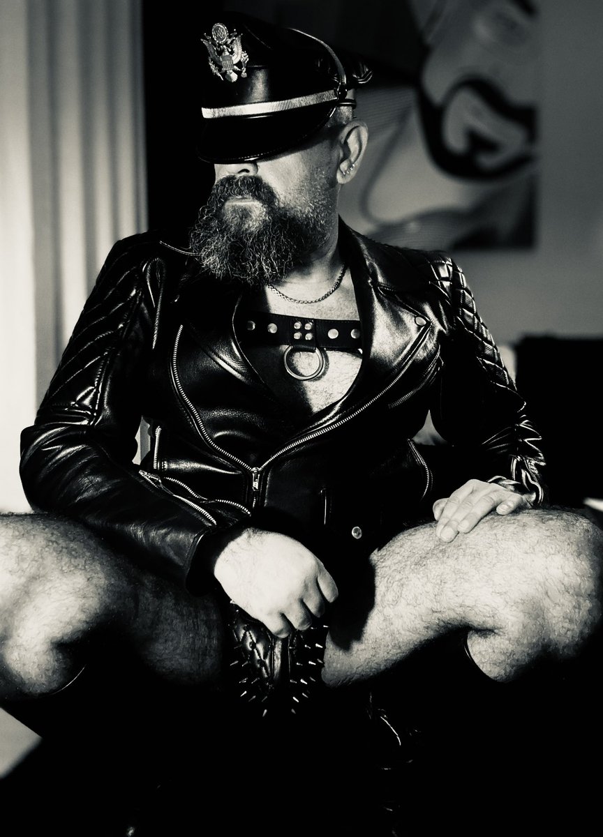 INLEATHERGLOVES tweet media