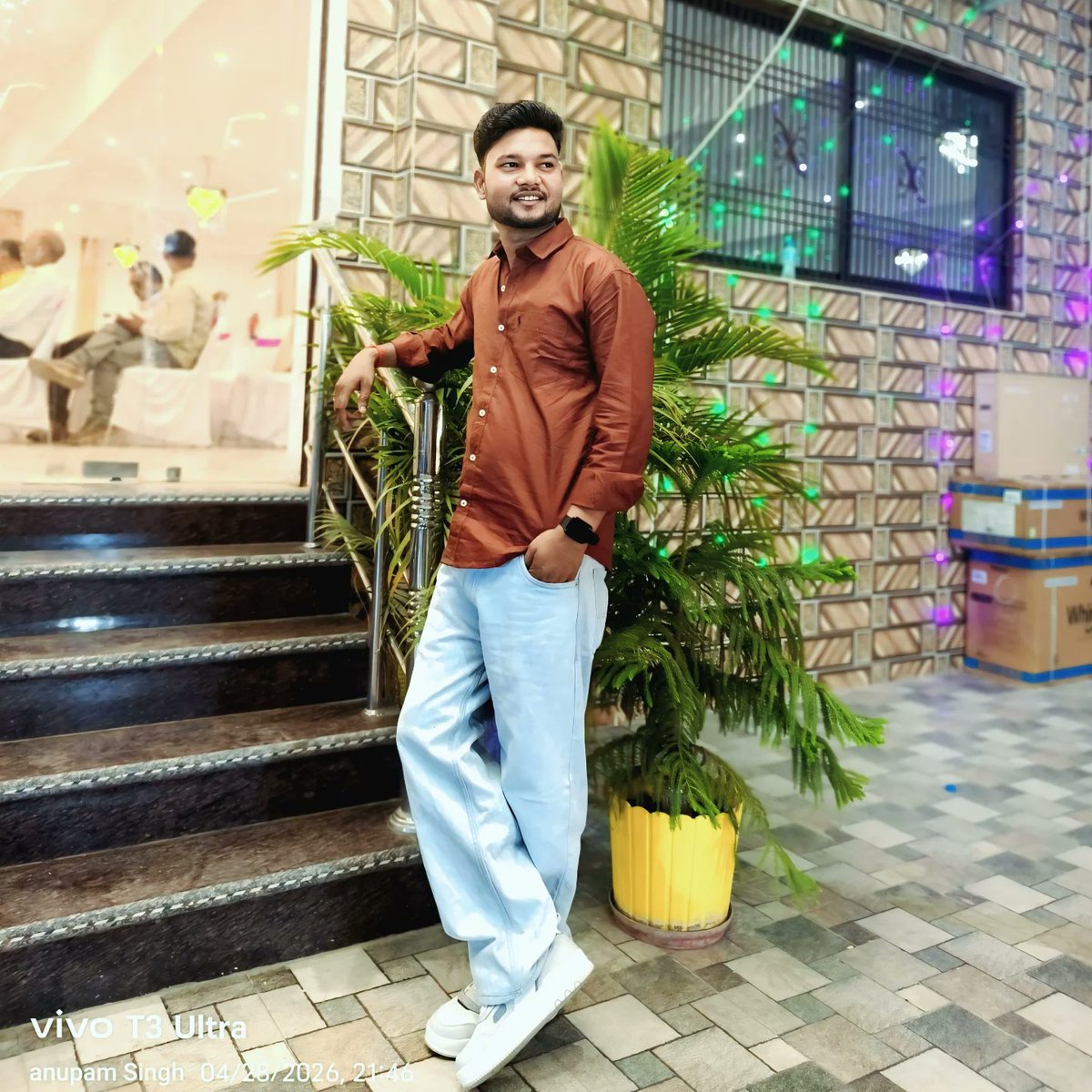 EdingSingh's tweet photo. People are jealous of us 😁 It means we're doing the right thing 🔥😎
.
.
#anupam_singh63_official #likeme #followforlike #like #followforfollowback https://t.co/Qn4W9Bxpsy
