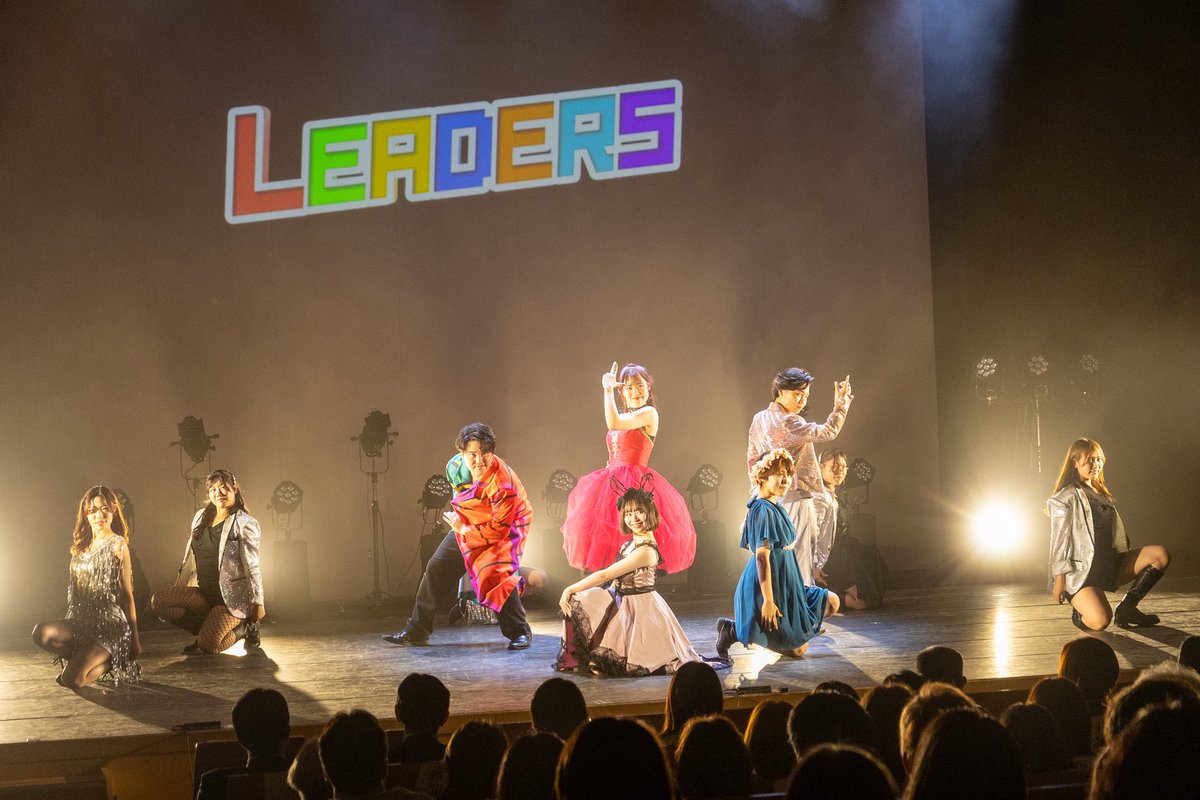 hg1999_official's tweet photo. #ホットフェス
本番当日の舞台写真を順次UPしていきます📸
*OPENING
*『Fill the world with love』
モモ/#髙木千里
カカ/#間聖次朗
シンディ/#神谷たえ
*『We are LEADERS』
📷 photo by カトウマサノリ(@katocame)
#ホットジェネレーション
#hotgeneration https://t.co/hcCtVSrn8D
