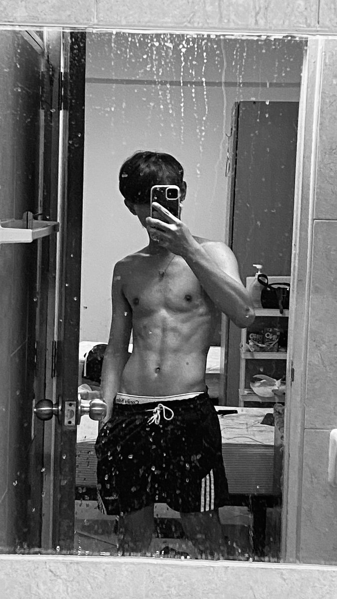 เซนต์ tweet media