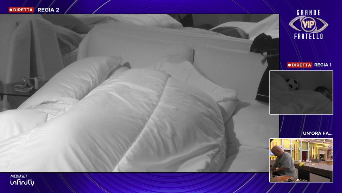 VisioneNotturna's tweet photo. 🚨 Renato è andato nel letto di Lucia, si sono infilati sotto le coperte e hanno iniziato a 🍋 prima di essere CENSURATI dal @GrandeFratello!!!

#GFVIP https://t.co/7iqLL2GTjj