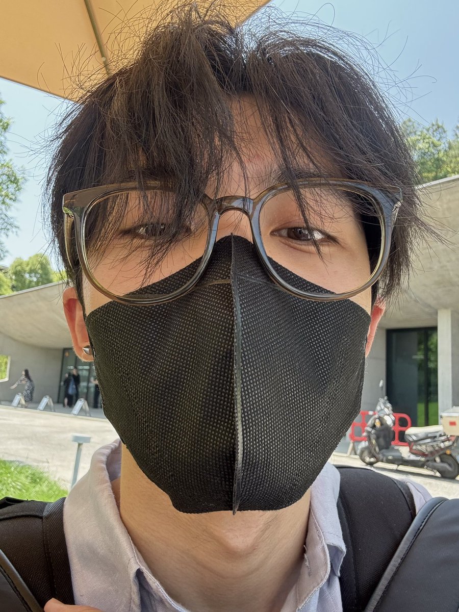 kkxhsnd_dhsj tweet media