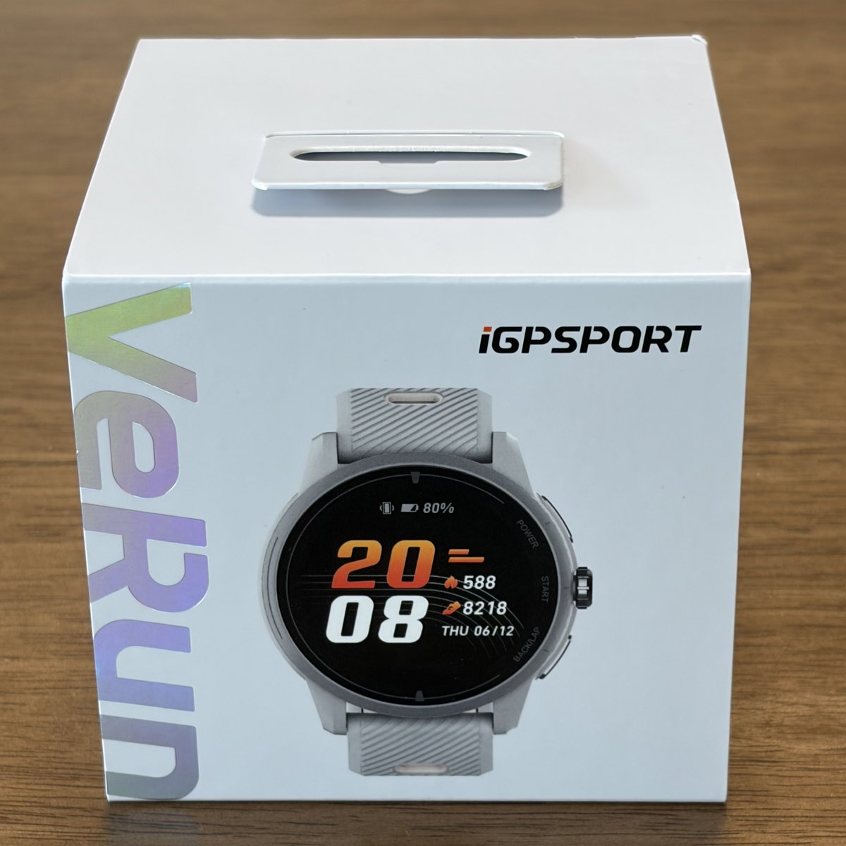 xdog_tohta's tweet photo. 先日キャンペーンで当選したスマートウォッチが届いた！✨

i GPSPORTのVeRun！

箱が高級なことに驚いた🤩
個人的1番の特徴で、このスマートウォッチが普通と異なるのは・・・
なんとサイクルコンピュータとの連携ができること！↓
（続く）

#pr #igpsport #verun https://t.co/84ZsNx3VO5