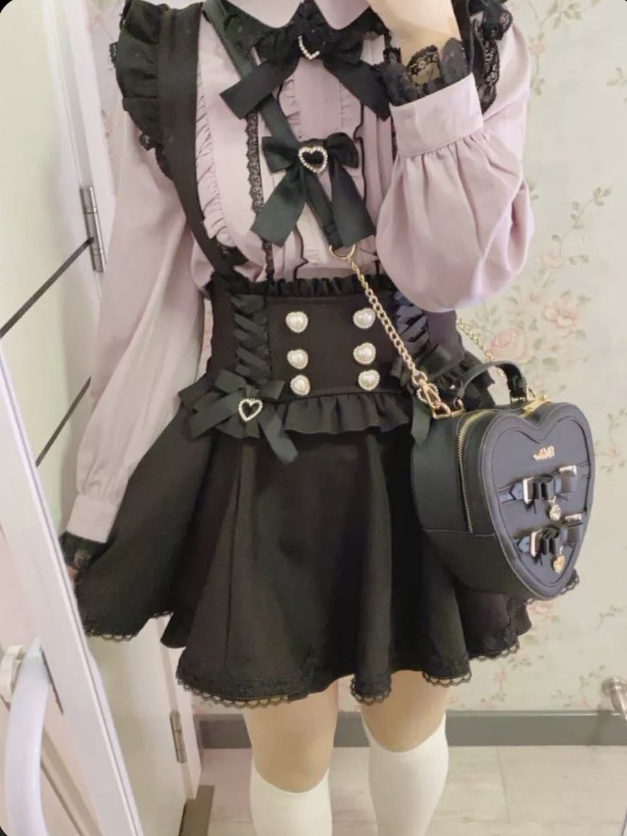 yumewrites's tweet photo. “..Mach helped me size everything just for you. Stay strong, okay? We’re always here, even if you don’t feel it.”

🍪 - oh? there’s gifts attached! https://t.co/osghSlZ9rb