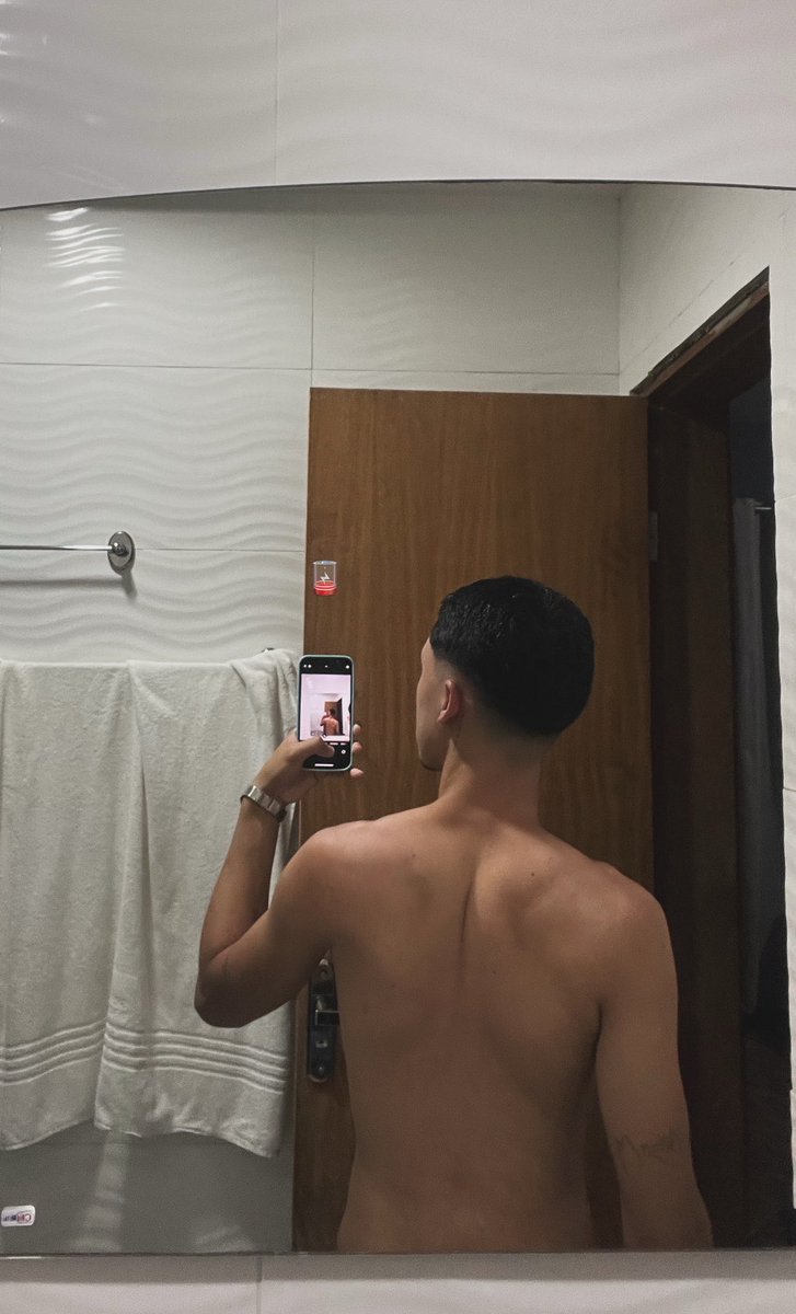 Thisantos0502's tweet photo. 🚿 https://t.co/MxZJEZQkb8
