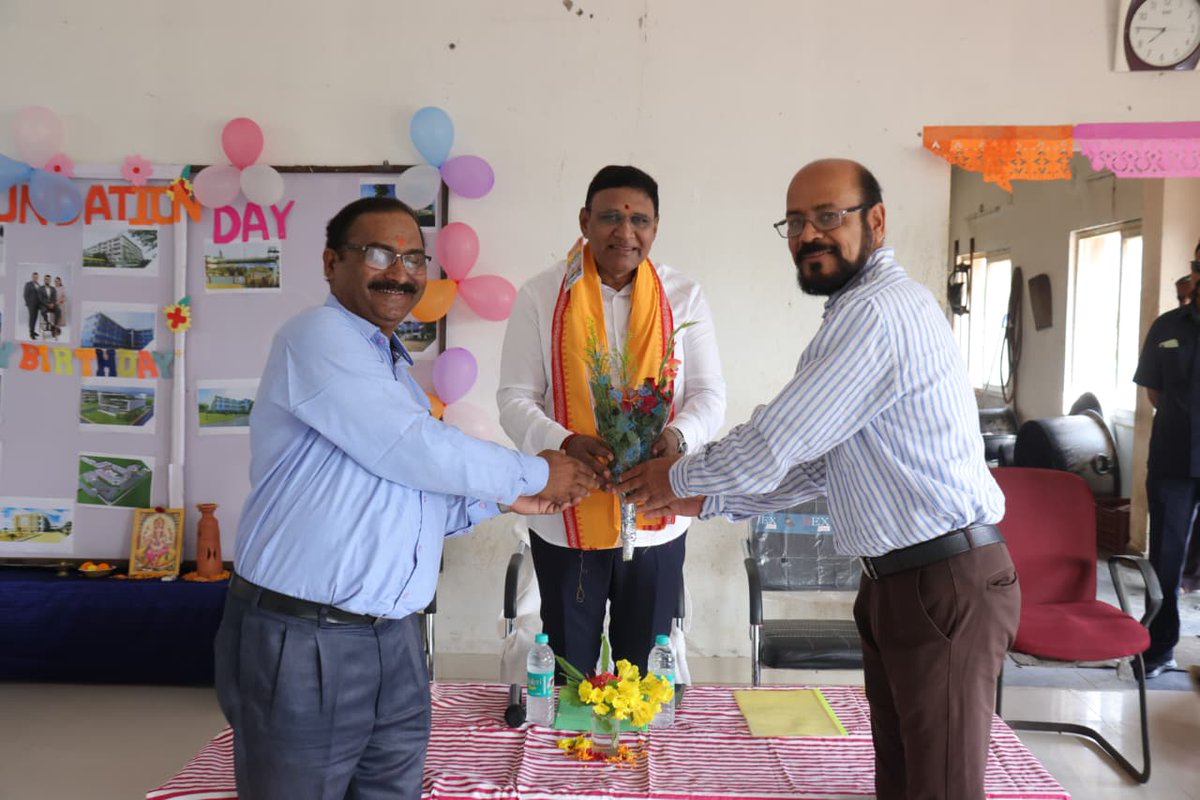 iamdmkrishna's tweet photo. Proud to have celebrated the 24th Foundation Day at Krishna Vikash Institute for Social Welfare, Bargarh today. As we enter our Silver Jubilee Year (2026-27), our mission to serve remains stronger than ever.
#krishnavikash #kvgi #mkf #welfareschool #krishnavikashfoundationday https://t.co/7qzoCJrRnc