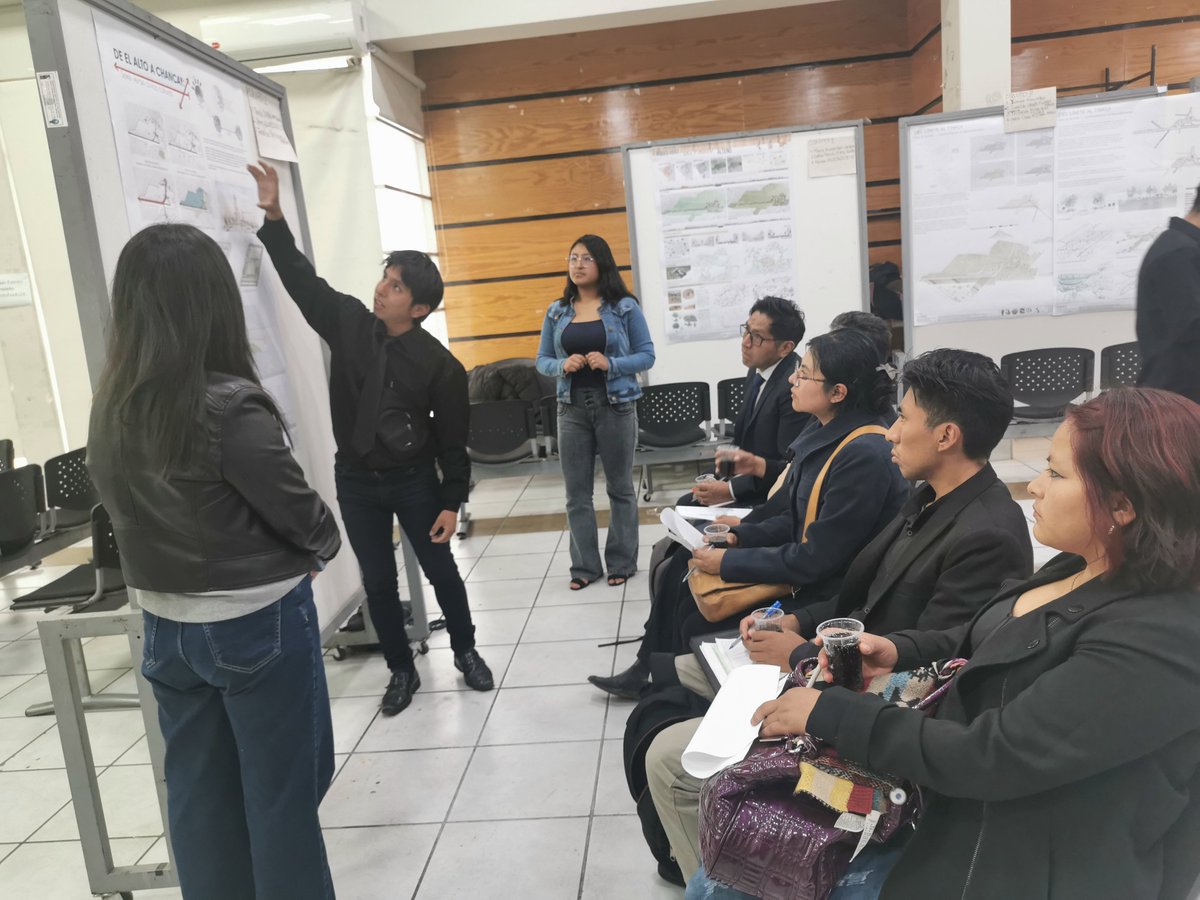 taboada_varinia's tweet photo. Atelier Internacional El Alto del 17 al 27 de abril 2026. Evento académico entre Francia/Bolivia. Upea, Umsa, Ensa Paris La Villette. 32 estudiantes de arquitectura presentaron propuestas urbanas para el predio del aeropuerto de El Alto. El embajador de Francia felicito a todos. https://t.co/z3gz0uuJ6q