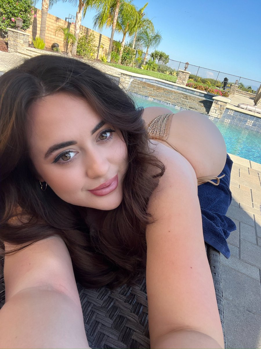Veronica Rose tweet media