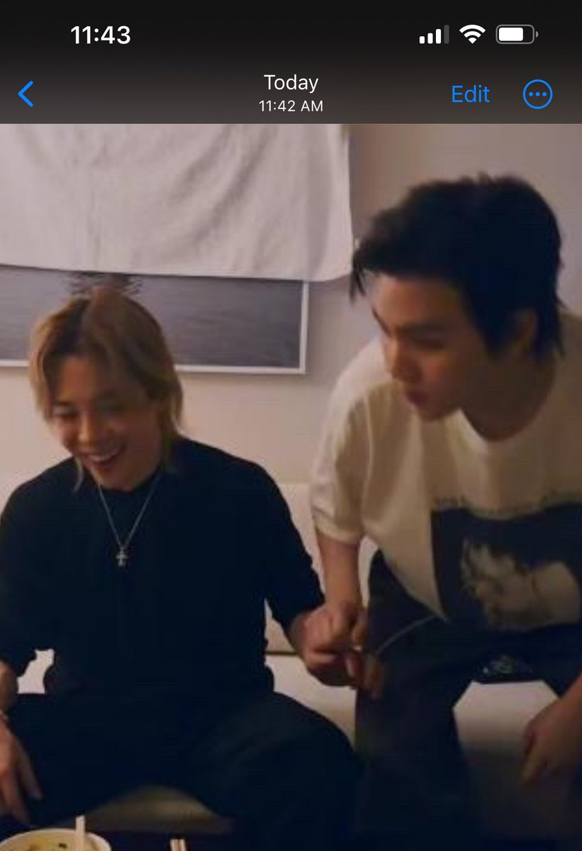 it was 3 years ago when yoonmin did their live after the dday con and we used to live with shy smiles BUT NOW THEY’RE SO BRAVE I AM HERE FOR IT