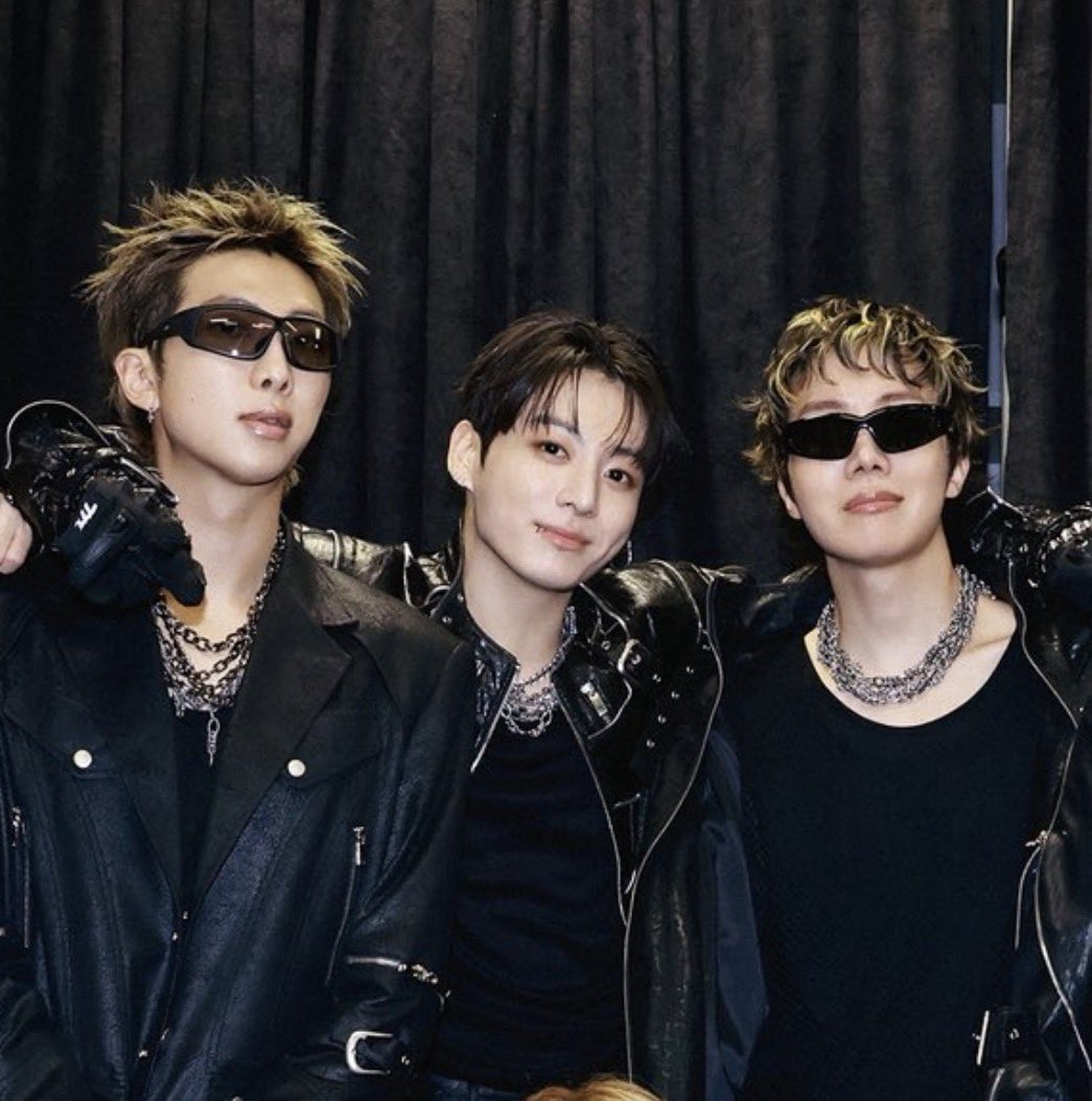 Alexander⁷ tweet media