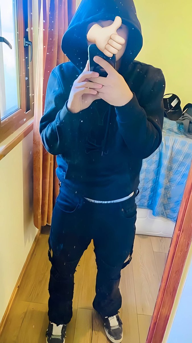 🦾 tweet media