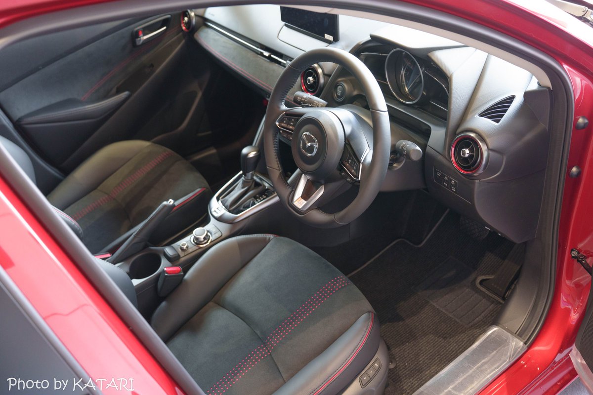 カタリ tweet media